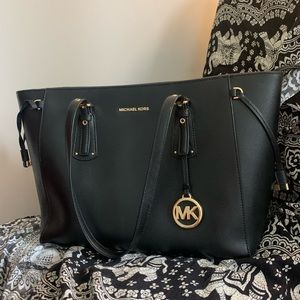 Michael Kors voyager leather tote
